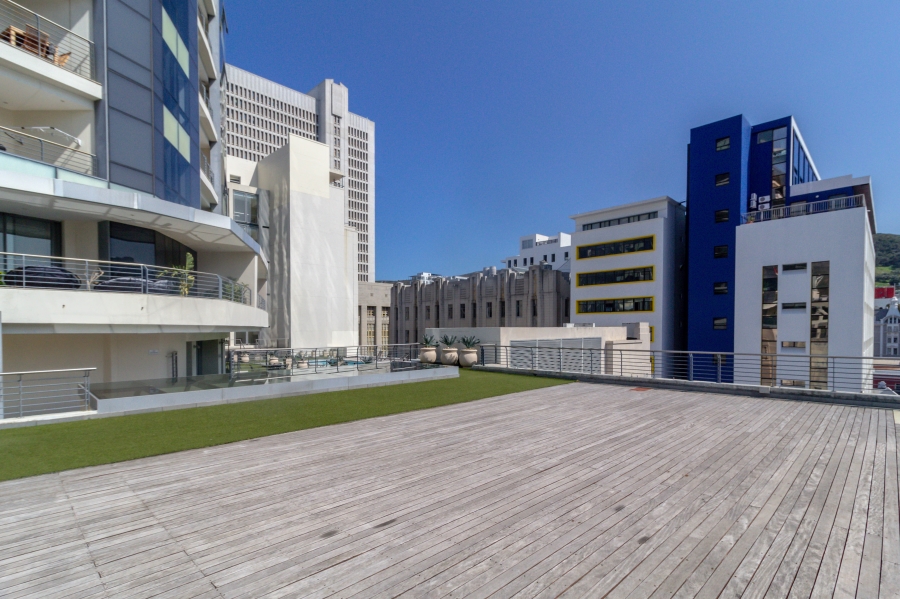 2 Bedroom Property for Sale in Cape Town City Centre Western Cape